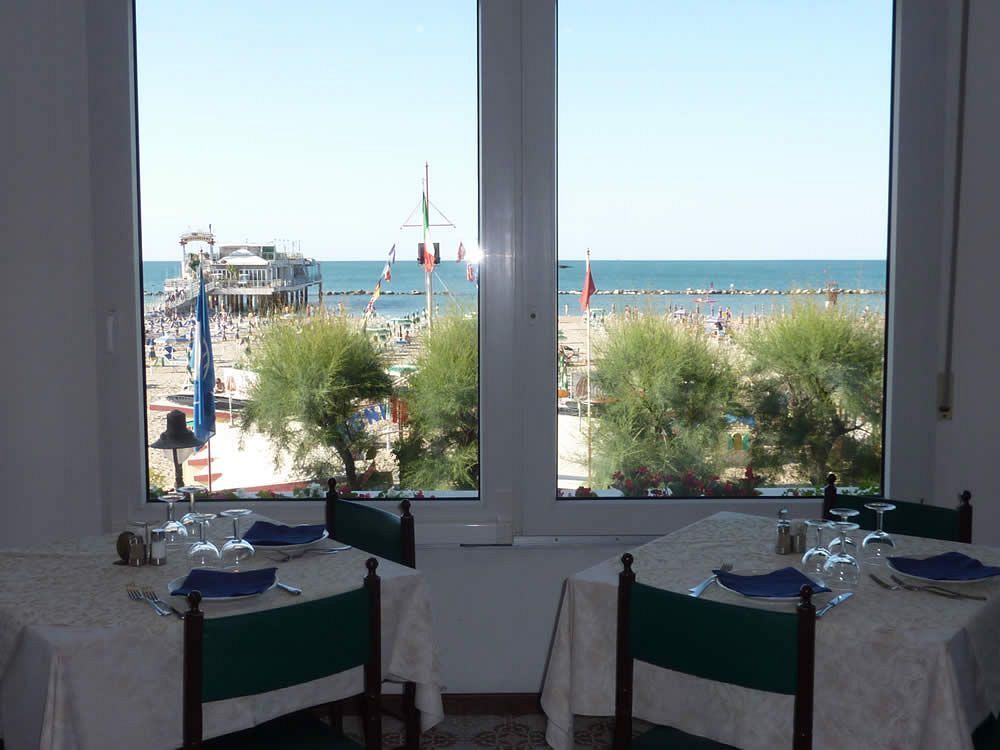 Hotel Nobel Gabicce Mare Exterior photo